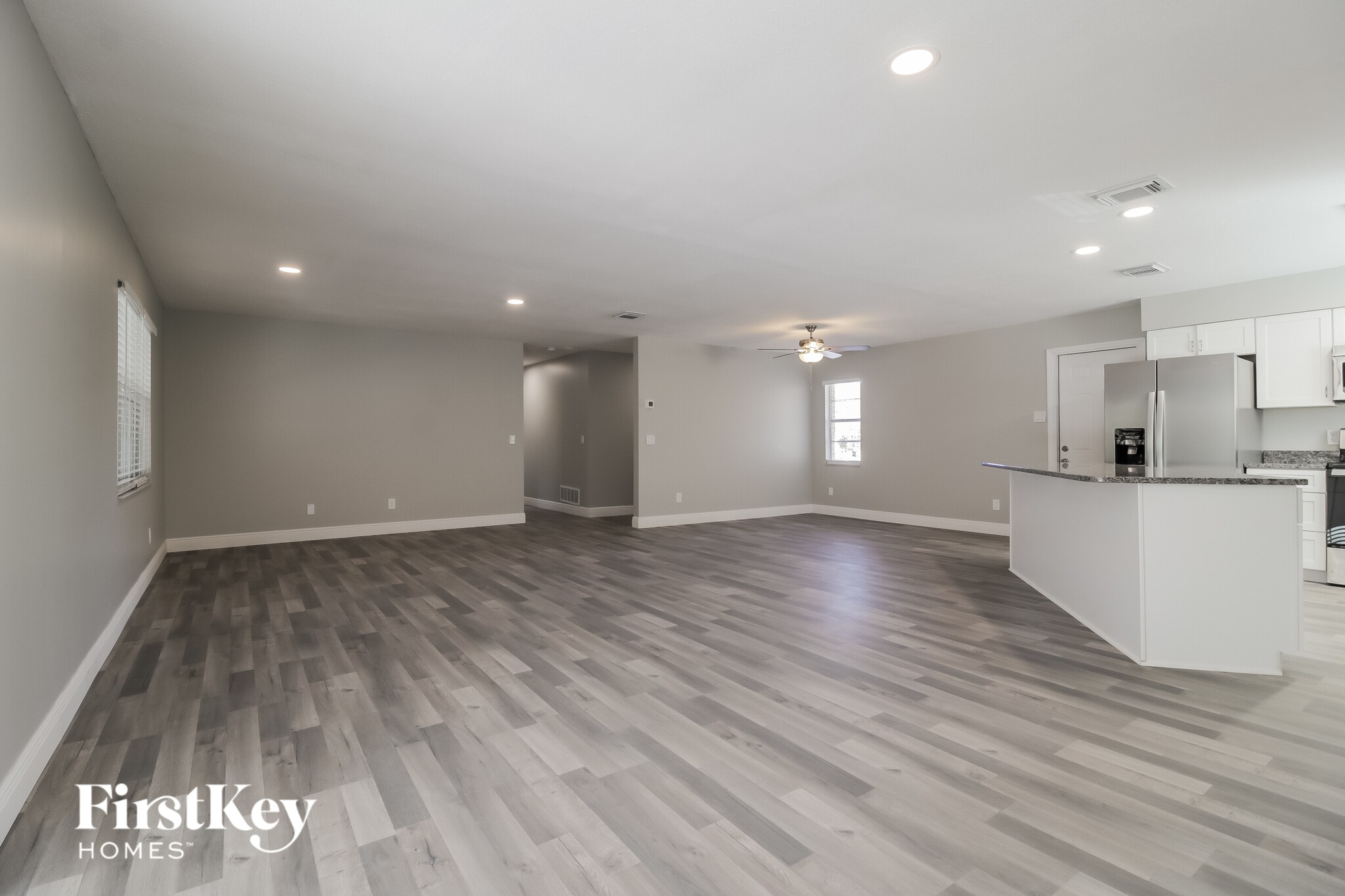 Building Photo - 550 Meadowvale Dr