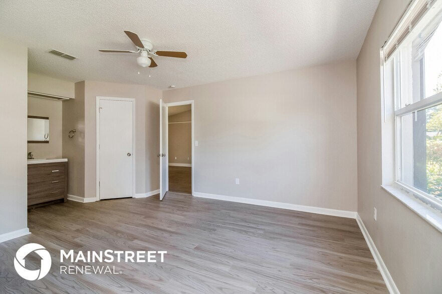 Building Photo - 6417 Dorchester Rd