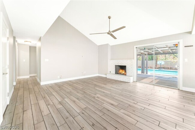 Building Photo - 1713 Barnard Dr