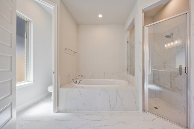 Building Photo - 26310 Meadow Bliss Wy