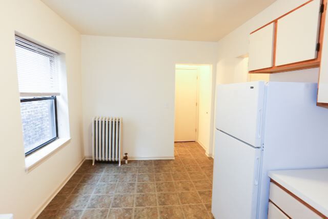 Building Photo - 5746 N Winthrop Ave