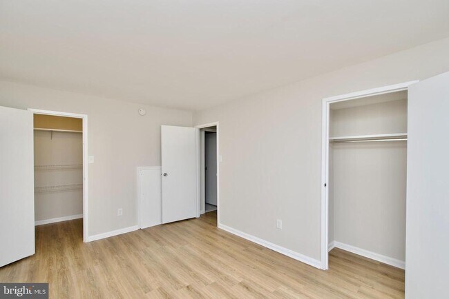 Building Photo - 6145 Edsall Rd
