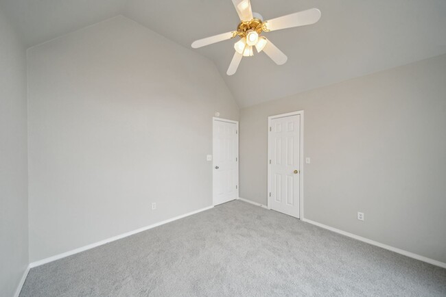 Building Photo - Remodeled 2 story in desired Stone Mill Br...