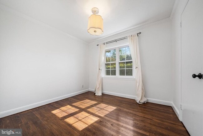 Building Photo - 2718 S June St