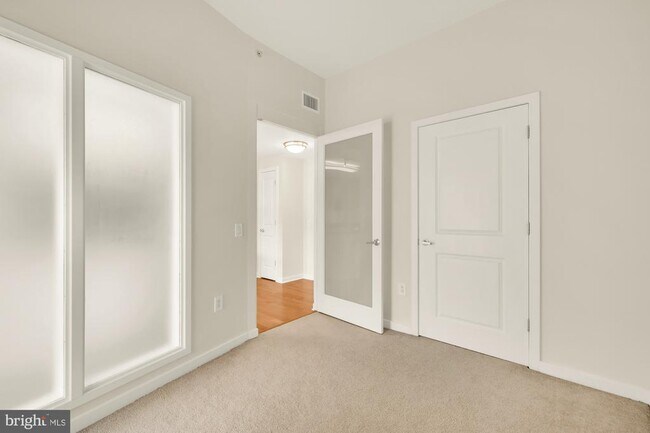 Building Photo - 475 K St NW