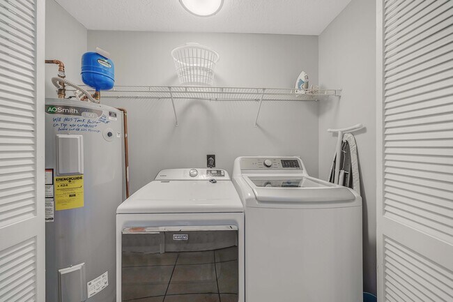 Building Photo - 4123 Cobia St