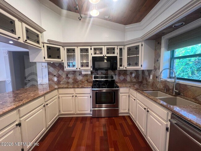 Building Photo - 174 Eventide Drive