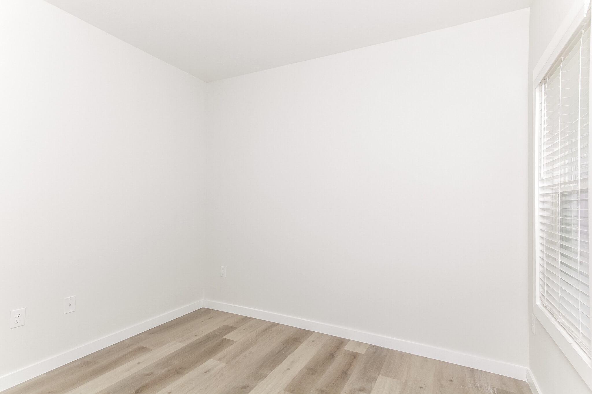 Building Photo - 3028 Celia Ave