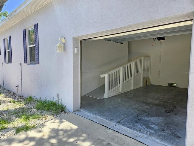 Building Photo - 601 Sandy Nook St