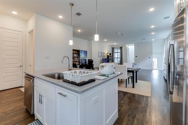 Building Photo - 8044 Zeppos Dr.