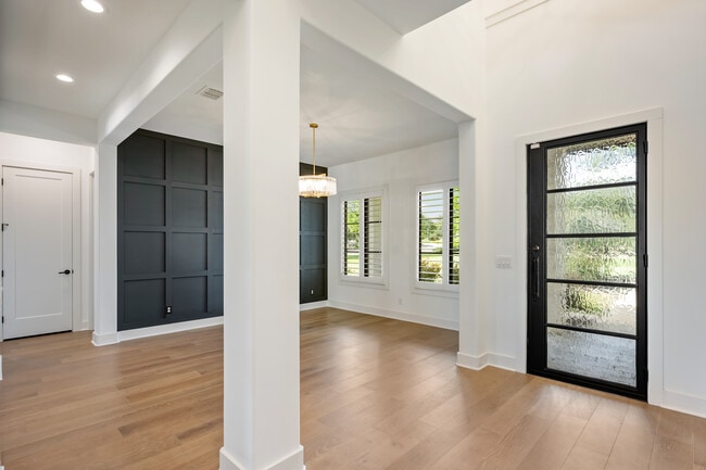 Building Photo - 111 Wellesley Landing