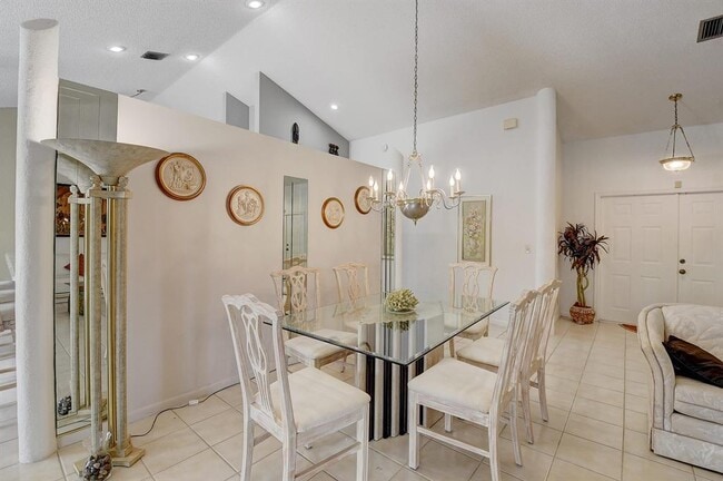 Building Photo - 9565 El Clair Ranch Rd