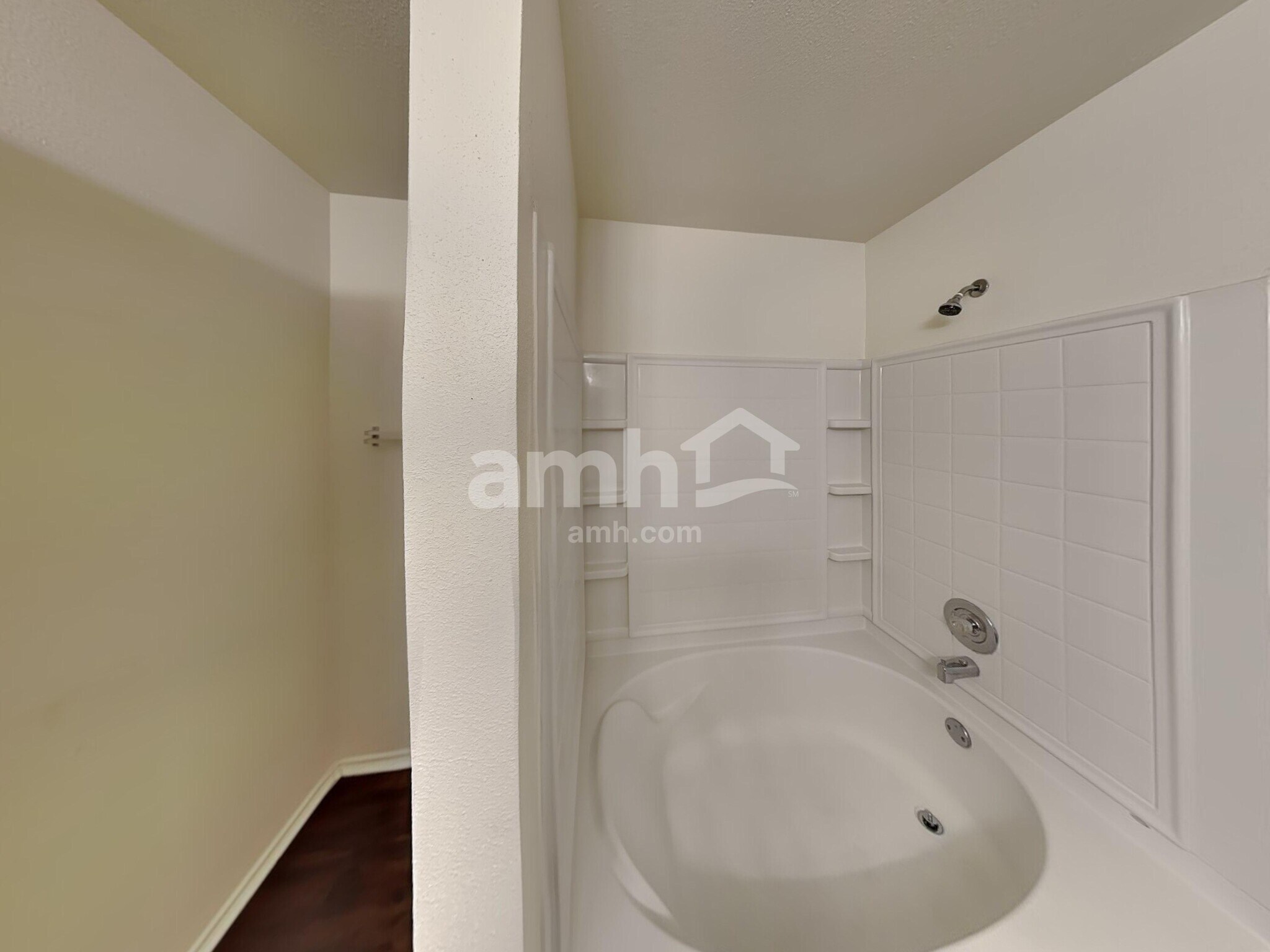 Building Photo - 122 Mallow Grove