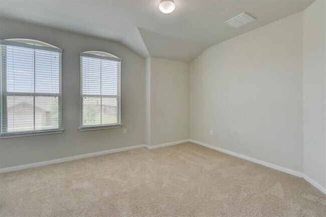 Building Photo - 1910 Texoma Dr