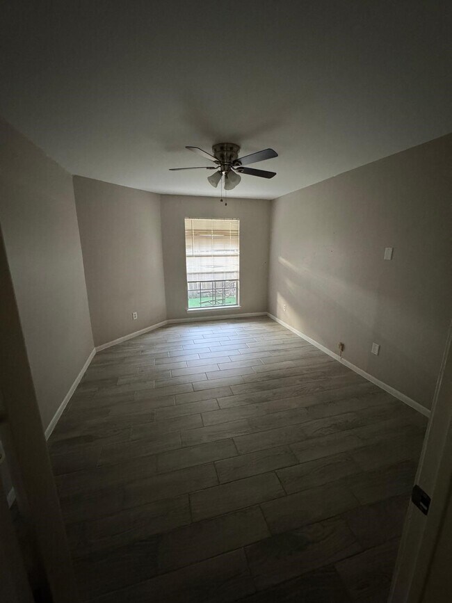 Building Photo - 8787 Brae Acres Rd