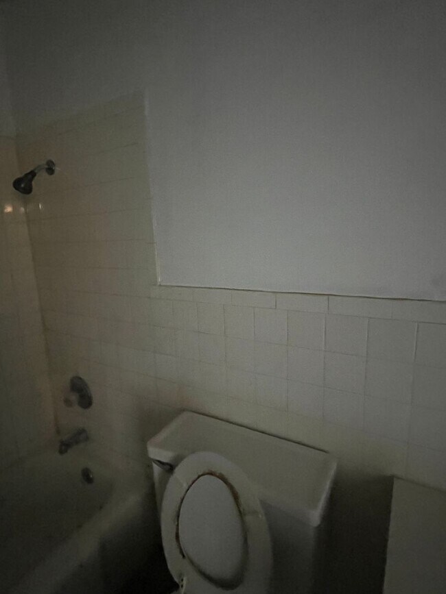 Building Photo - 1608 58th St