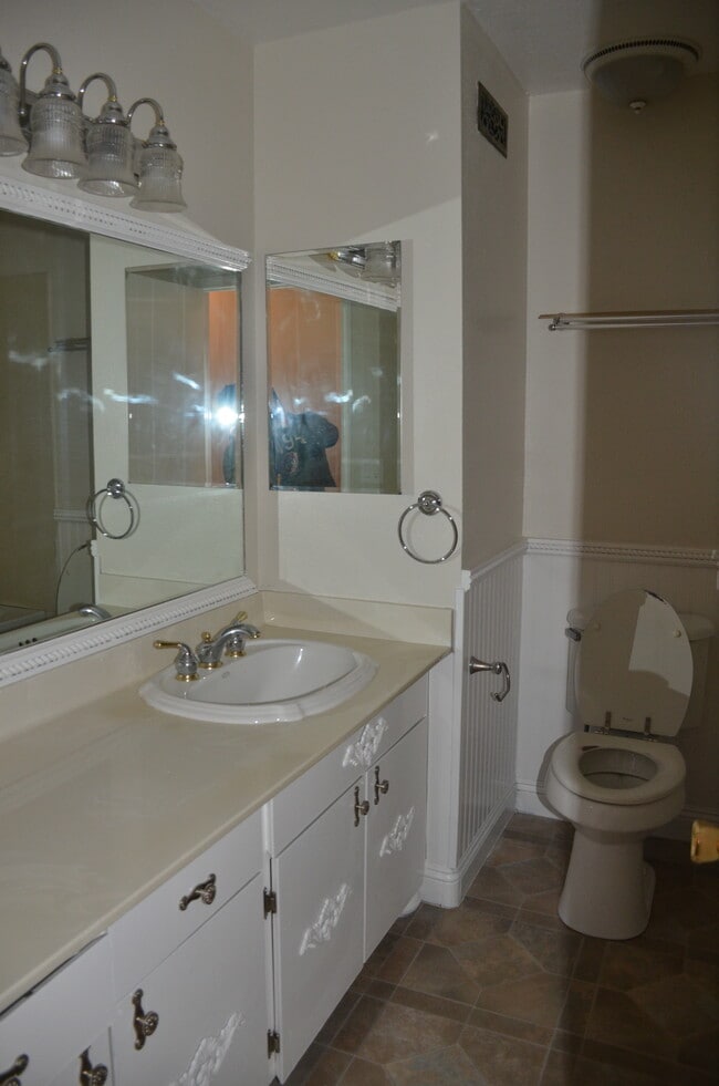 Building Photo - 3576 Yellowstone Ct