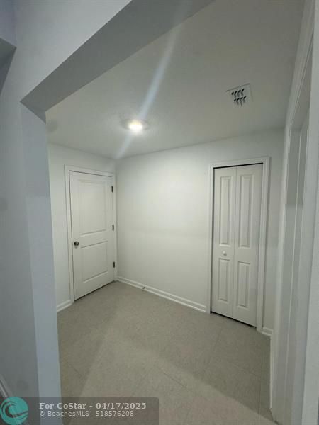 Building Photo - 1620 Marksman Rd