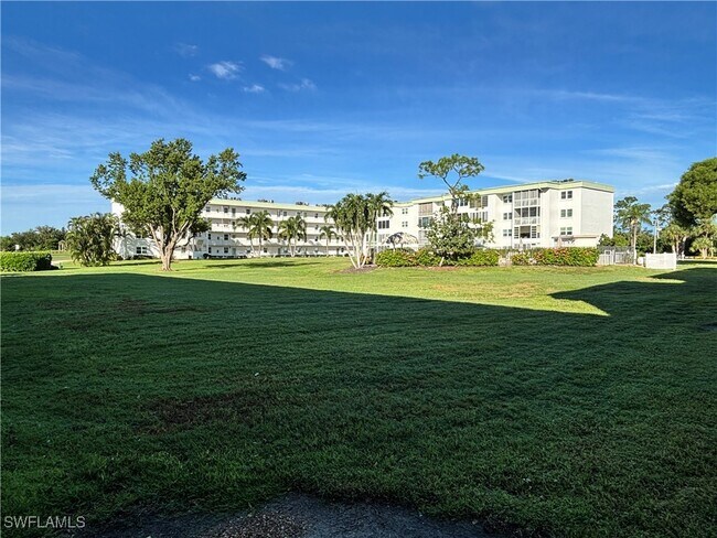 Building Photo - 1624 Pine Valley Dr