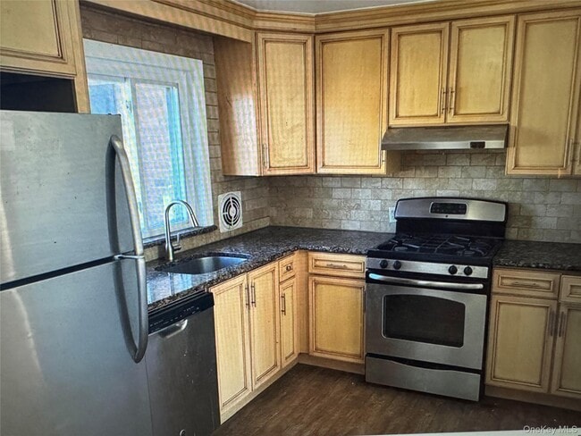 Building Photo - 520 Dawson Ln