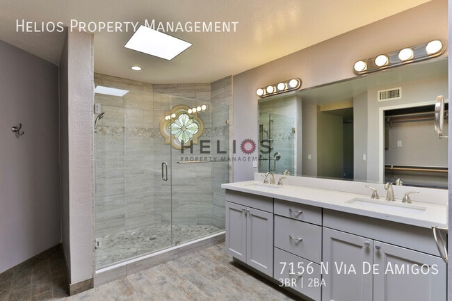 Building Photo - 7156 N Vía De Amigos