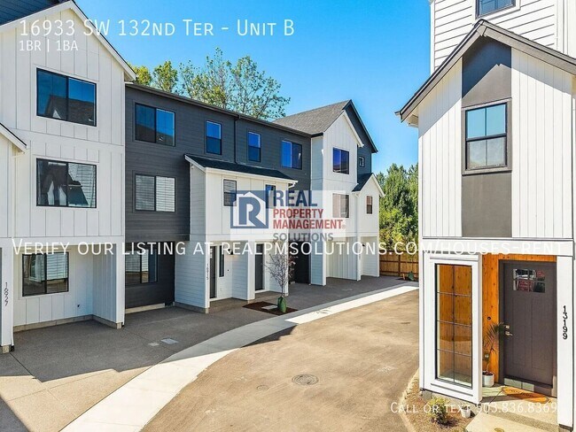 Building Photo - 16933 SW 132nd Terrace
