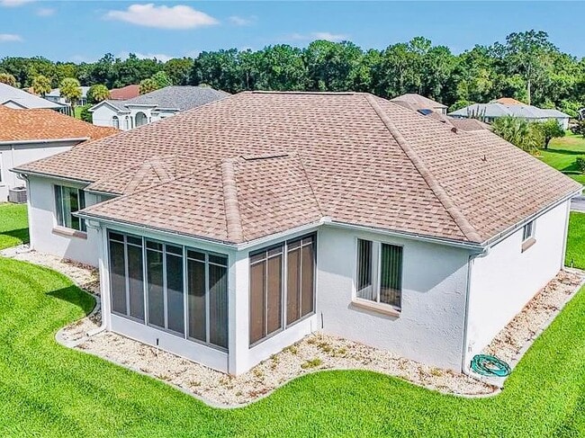 Building Photo - 5520 NW 26th Ln