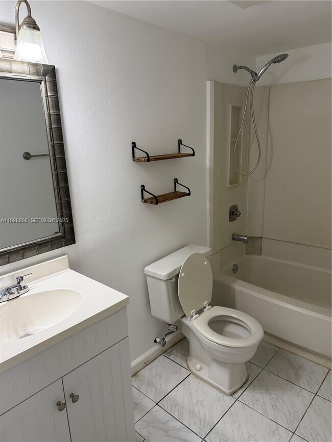 Building Photo - 1125 S Flagler Ave