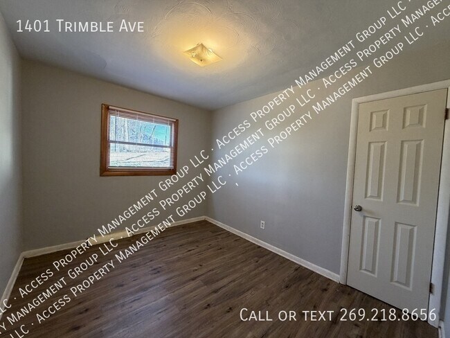 Building Photo - 1401 Trimble Ave