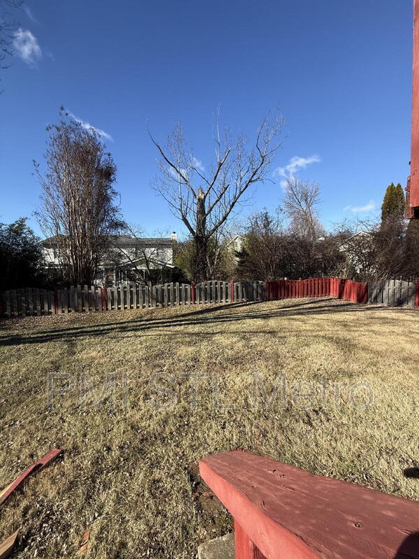 Building Photo - 3865 Kentucky Derby Dr