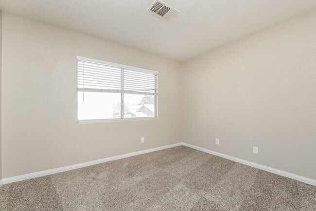 Building Photo - 2506 Influential Ct