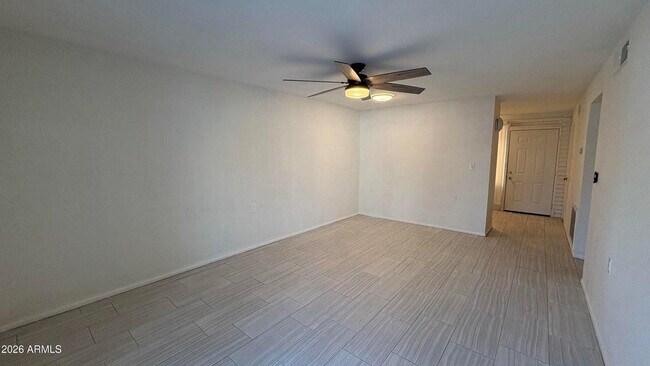 Building Photo - 12847 N 113th Ave