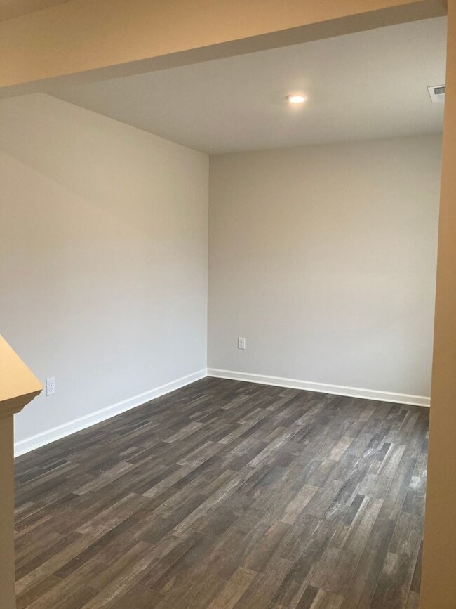 Building Photo - New & Improved Price!