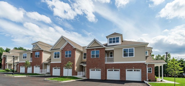 Building Photo - Magnolia Lane Luxury Apartments