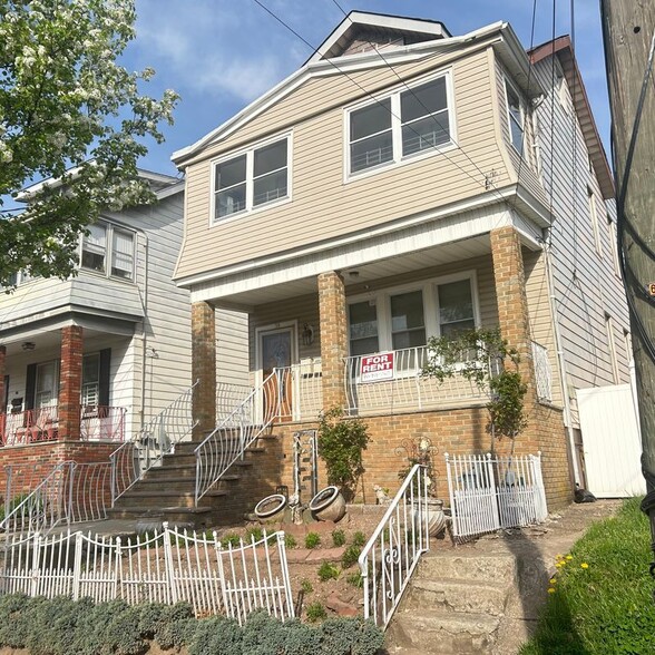 Building Photo - 54 Wolf Pl