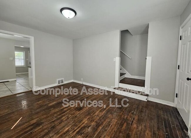 Building Photo - 5012 Jefferson St