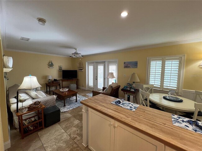 Building Photo - 5164 Beach Dr SE