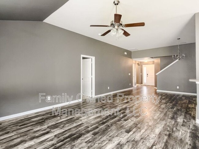 Building Photo - 266 Mayfield Dr