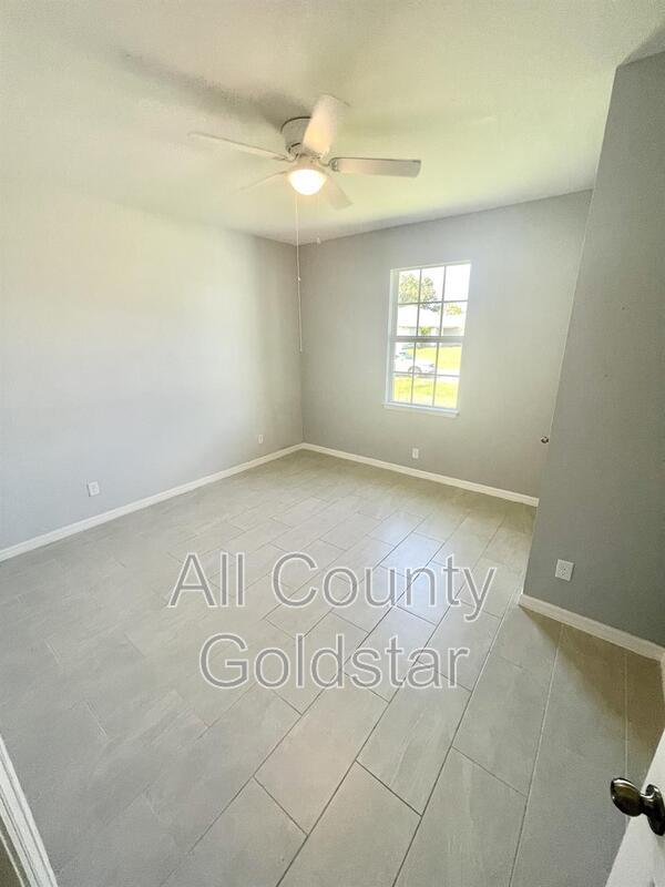 Building Photo - 16195 Maya Cir