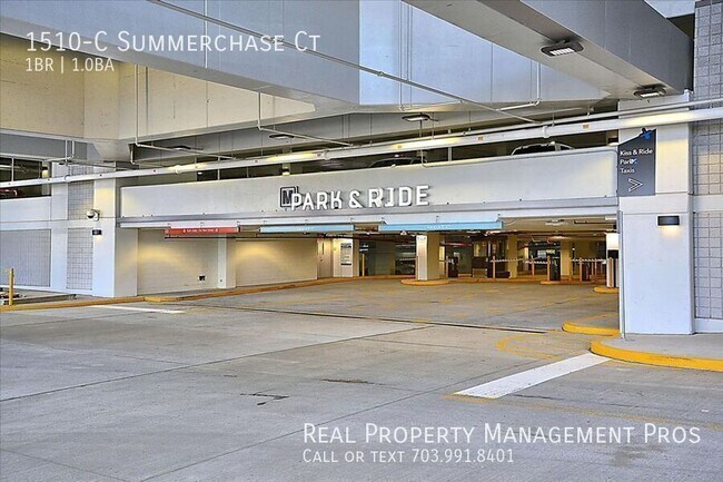 Building Photo - 1510 Summerchase Ct