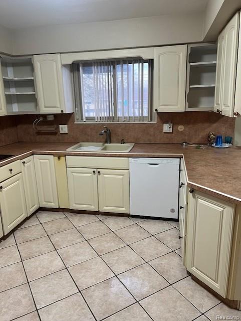 Building Photo - 9118 Riverdale Ave