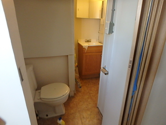 2nd bathroom - 410 Green St