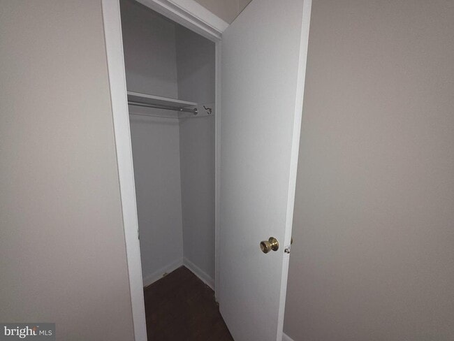 Building Photo - 5310 Rutland St