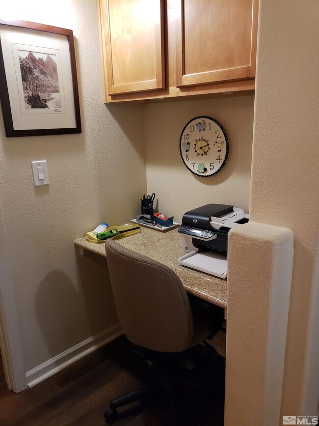 Building Photo - 1325 S Meadows Pkwy