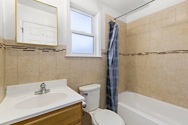 Building Photo - 304 49th St