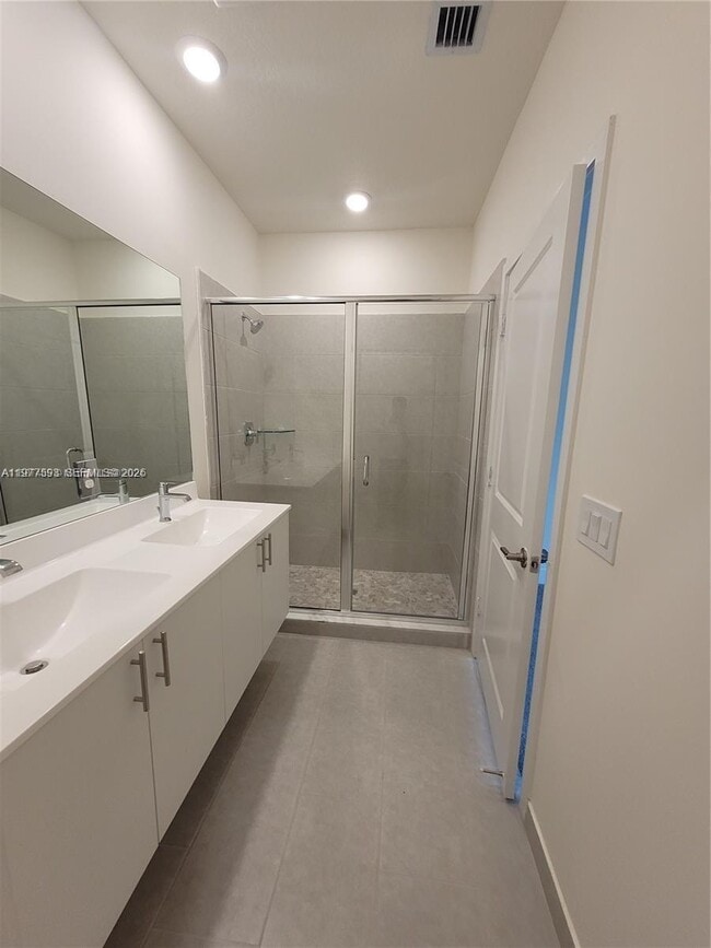 Building Photo - 4558 NW 83rd Ave