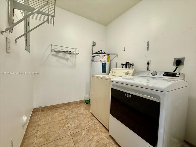 Building Photo - 6035 SW 162nd Path