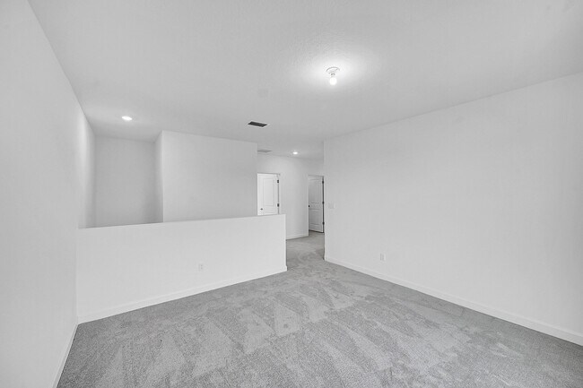 Building Photo - 3028 Cedar Pl