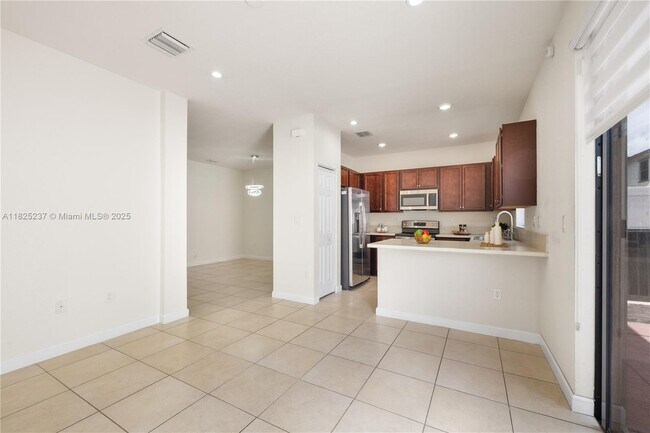 Building Photo - 10335 W 34th Ct