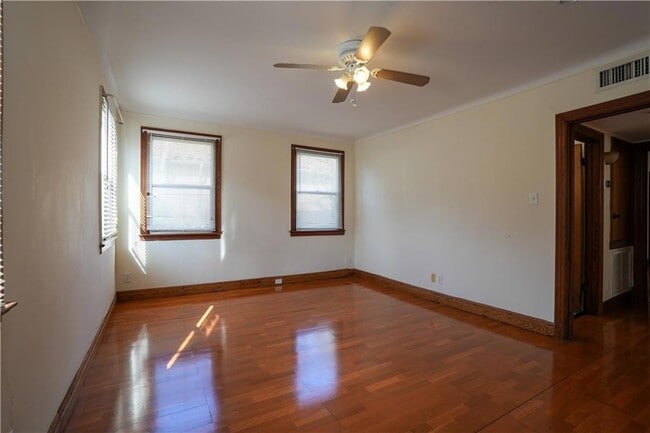 Building Photo - 4222 Vincennes Pl